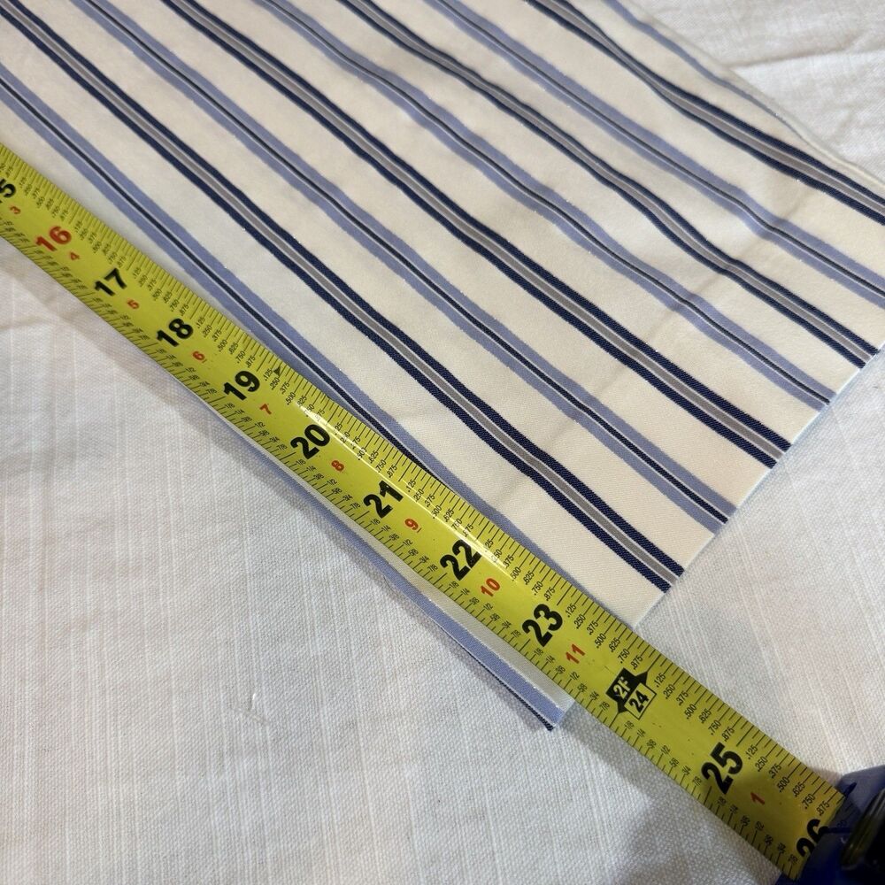 Chico's Crop Pants Capris Women's Size 8 Blue White Striped Metallic Straight - Picture 8 of 11